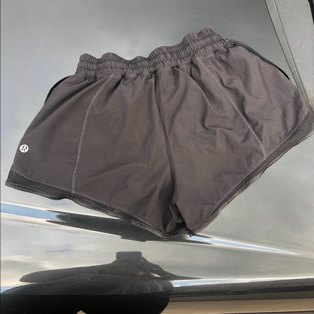 Lululemon shorts size 8